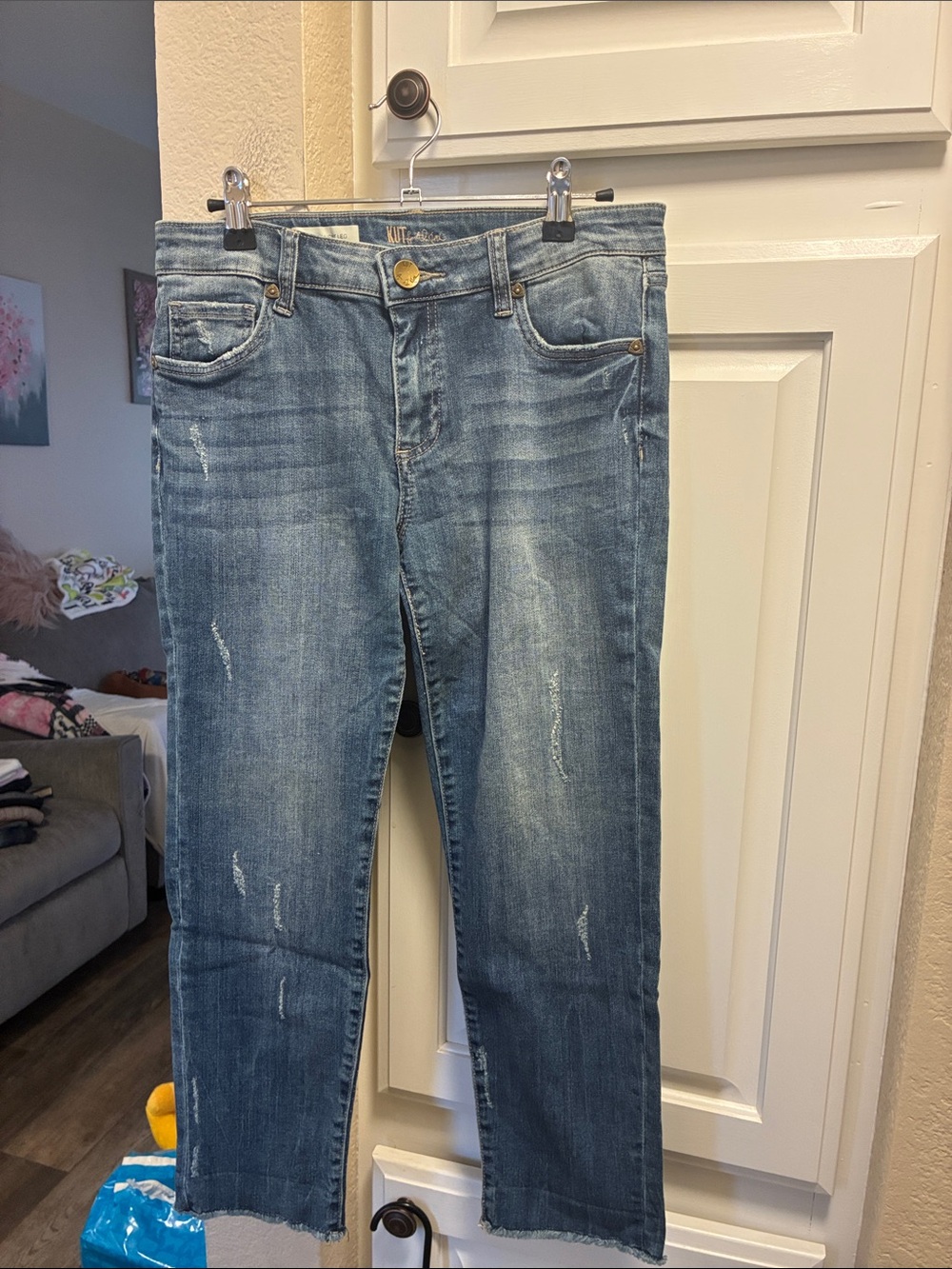 Kut from the Kloth crop straight leg jeans with light distressing